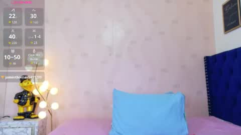 Snapshot of littleebonymommy chatting on 06-25-26, 08:02 Tania online show from 06-25-26, 08:02