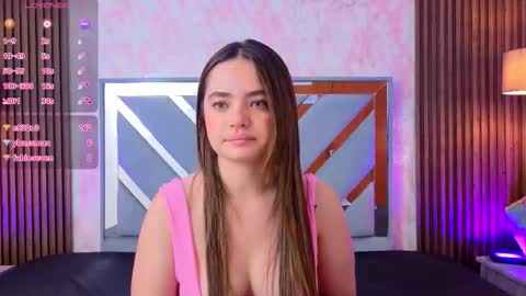 Snapshot of littleesara18 chatting on 03-02-26, 11:17 Sara online show from 03-02-26, 11:17