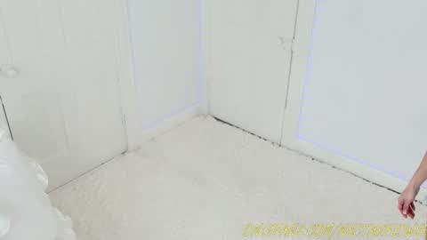Snapshot of littlegreekflower chatting on 02-16-25, 02:54 Audra A online show from 02-16-25, 02:54