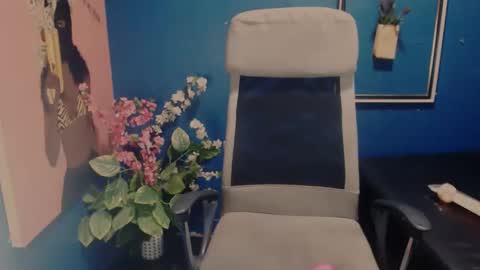 littleindianmilf online show from 10-08-25, 09:40