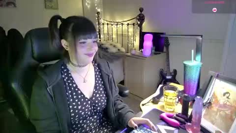 LittleLavenderrzz online show from 02-09-26, 02:32