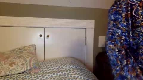 littlelily9999 online show from 02-21-25, 06:18