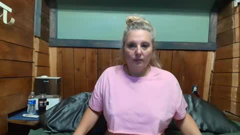 lisanixs online show from 05-04-26, 03:52