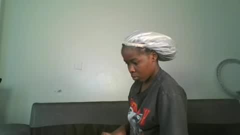 Snapshot of littlemariah chatting on 07-07-26, 06:45 littlemariah online show from 07-07-26, 06:45