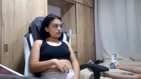 Melia online show from 09-18-25, 02:35