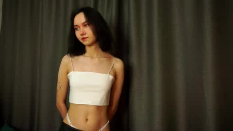 Snapshot of littlemolly69 chatting on 10-06-25, 01:41 Molly online show from 10-06-25, 01:41