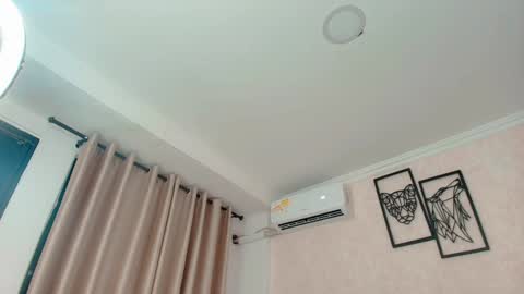 Sarahs Room online show from 02-05-25, 06:13