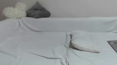 Anna online show from 05-06-26, 10:42