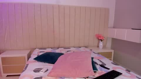 Snapshot of littleoliviia_ chatting on 03-13-26, 01:51 im olivia IG littleolivia01 online show from 03-13-26, 01:51