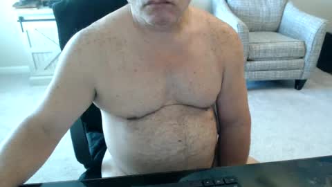 Snapshot of littleone1111765968 chatting on 07-07-26, 04:00 littleone1111765968 online show from 07-07-26, 04:00