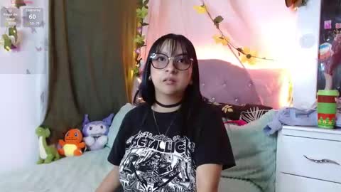 Snapshot of littlerouse_ chatting on 02-16-25, 12:41 Ruby Rouse online show from 02-16-25, 12:41