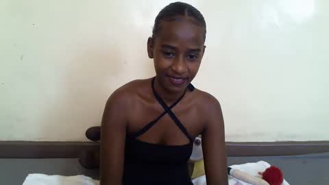 littlesandie online show from 02-01-25, 06:54