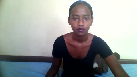littlesandie online show from 02-12-25, 05:15