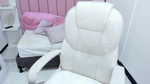  sofii  online show from 09-25-25, 10:35