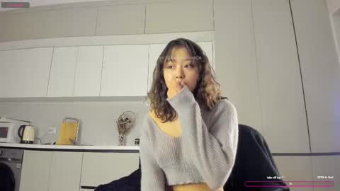 Ayumi or Yumi online show from 10-06-25, 12:30