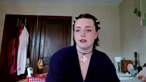 Snapshot of littlestpuppet chatting on 04-01-26, 05:32 Kori online show from 04-01-26, 05:32
