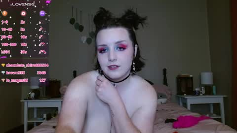 Snapshot of littlestpuppet chatting on 04-28-26, 02:27 Kori online show from 04-28-26, 02:27