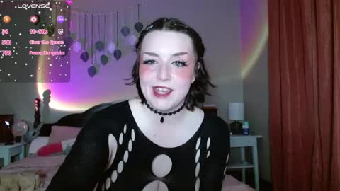 Snapshot of littlestpuppet chatting on 05-05-26, 01:35 Kori online show from 05-05-26, 01:35