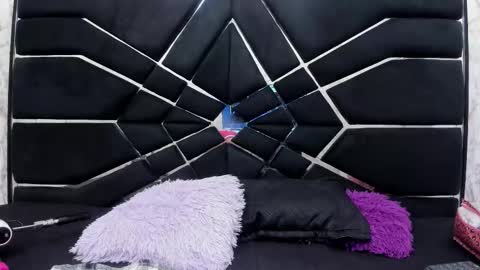 Sussy  online show from 10-21-25, 12:17