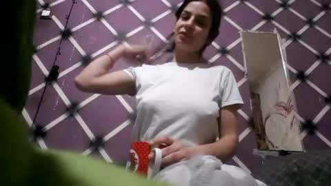 littlesweet4 online show from 02-17-25, 07:04