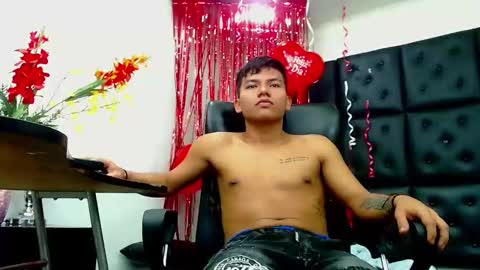 littletommy01 online show from 02-16-25, 03:26