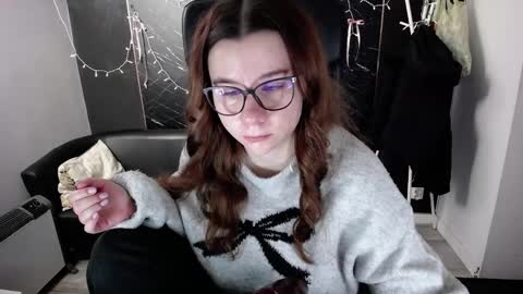 Viki online show from 12-16-25, 07:02