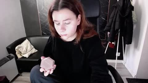 Viki online show from 12-19-25, 08:32