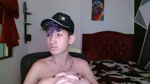 Snapshot of littlextrem chatting on 12-03-24, 06:15 Eros online show from 12-03-24, 06:15