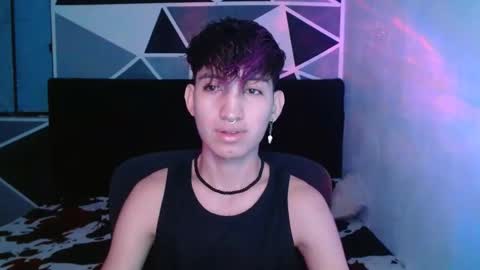 Snapshot of littlextrem chatting on 12-11-24, 01:26 Eros online show from 12-11-24, 01:26