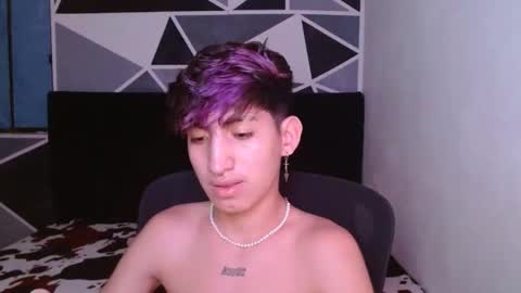 Snapshot of littlextrem chatting on 01-09-25, 03:26 Eros online show from 01-09-25, 03:26