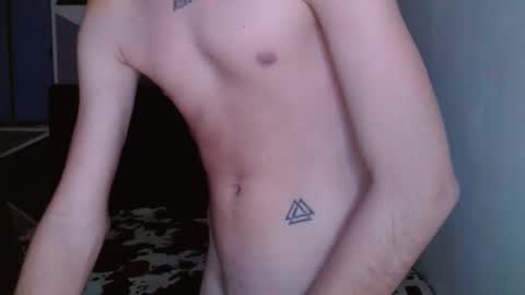 Snapshot of littlextrem chatting on 01-10-25, 02:46 Eros online show from 01-10-25, 02:46