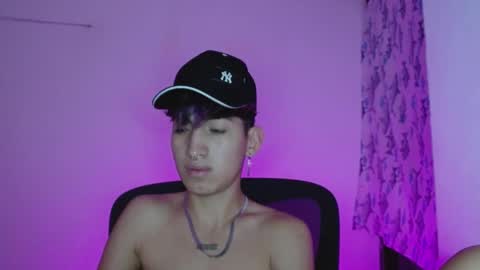 Snapshot of littlextrem chatting on 01-21-25, 04:21 Eros online show from 01-21-25, 04:21