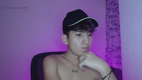 Snapshot of littlextrem chatting on 01-30-25, 09:57 Eros online show from 01-30-25, 09:57
