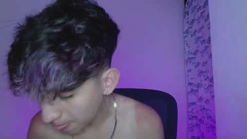 Snapshot of littlextrem chatting on 02-12-25, 02:24 Eros online show from 02-12-25, 02:24