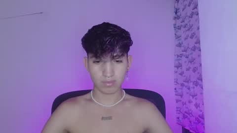 Snapshot of littlextrem chatting on 02-17-25, 12:54 Eros online show from 02-17-25, 12:54
