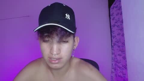 Snapshot of littlextrem chatting on 02-19-25, 05:16 Eros online show from 02-19-25, 05:16