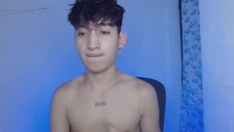 Snapshot of littlextrem chatting on 02-20-25, 01:36 Eros online show from 02-20-25, 01:36