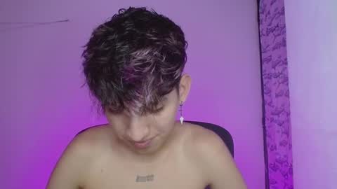 Snapshot of littlextrem chatting on 02-20-25, 04:39 Eros online show from 02-20-25, 04:39