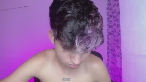 Snapshot of littlextrem chatting on 02-22-25, 09:12 Eros online show from 02-22-25, 09:12