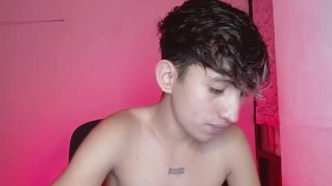 Snapshot of littlextrem chatting on 02-28-25, 07:05 Eros online show from 02-28-25, 07:05
