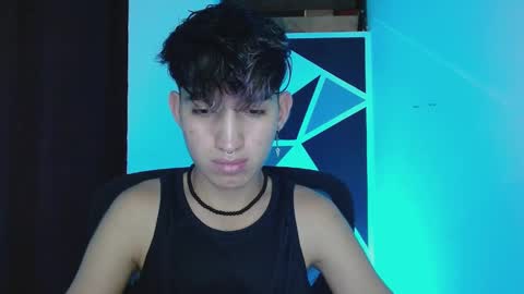 Snapshot of littlextrem chatting on 03-09-25, 01:35 Eros online show from 03-09-25, 01:35