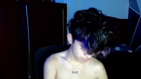 Snapshot of littlextrem chatting on 09-21-25, 09:00 Eros online show from 09-21-25, 09:00