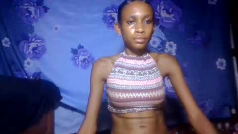 Snapshot of littleyanah chatting on 05-22-26, 09:04 yanah online show from 05-22-26, 09:04