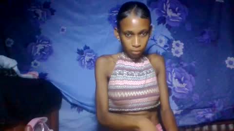 Snapshot of littleyanah chatting on 05-24-26, 03:55 yanah online show from 05-24-26, 03:55