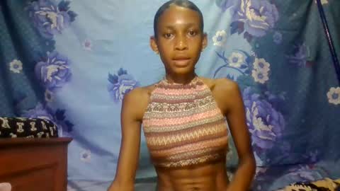 Snapshot of littleyanah chatting on 06-01-26, 06:04 yanah online show from 06-01-26, 06:04