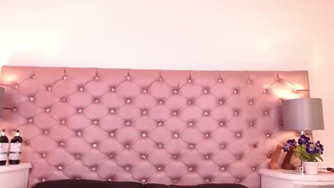 Snapshot of liv20_ chatting on 10-03-25, 04:31 Nicky online show from 10-03-25, 04:31