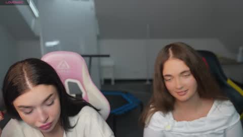 Snapshot of livehub054 chatting on 02-21-26, 12:06 Sheryl online show from 02-21-26, 12:06