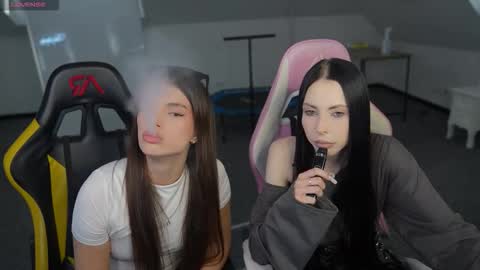 Snapshot of livehub054 chatting on 03-04-26, 11:27 Sheryl online show from 03-04-26, 11:27