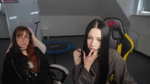 Snapshot of livehub054 chatting on 03-28-26, 11:21 Sheryl online show from 03-28-26, 11:21