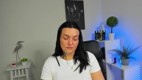 Livia online show from 03-10-26, 07:13